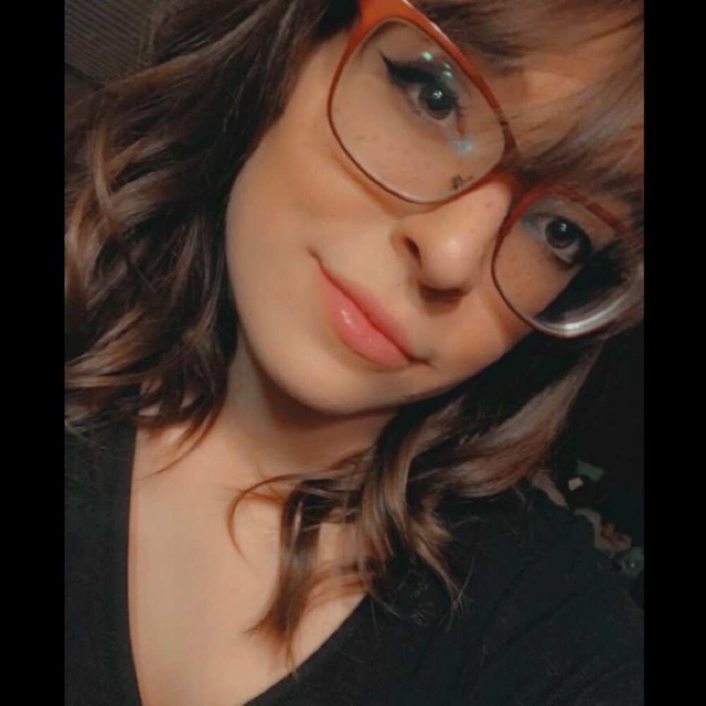 Meet your Posher, Alisa